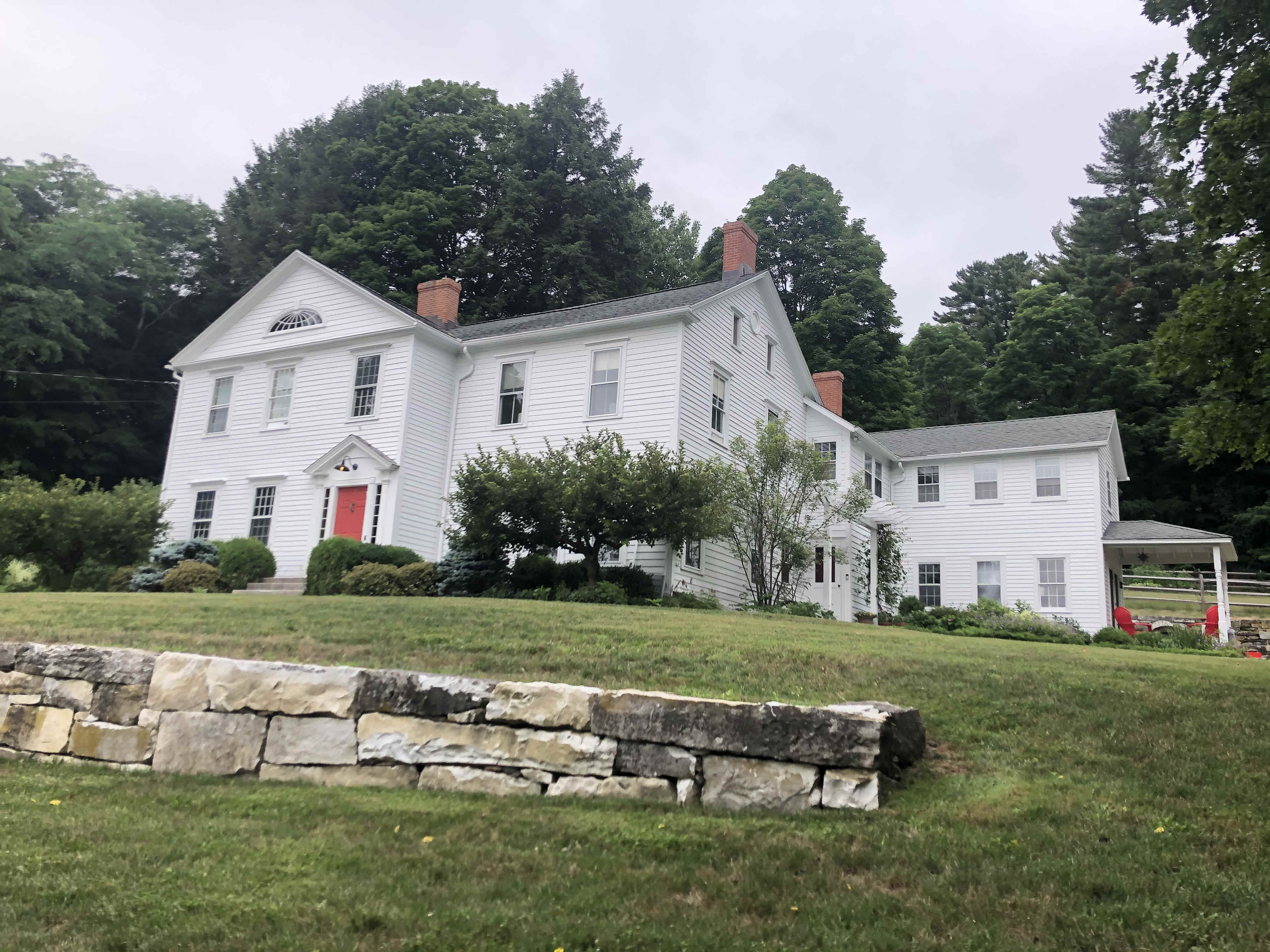 Building photograph for 81 MILLERTON ROAD